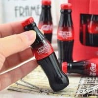 Жидкая водостойкая подводка для глаз в виде бутылки Coca-Cola