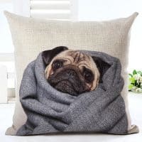 Декоративная наволочка на подушку с изображением собаки мопса 45х45 см