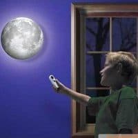 Светодиодный светильник-ночник Луна настенный с пультом управления