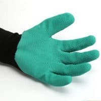 Латексные удобные перчатки с насадками на пальцах для работы в саду и огороде