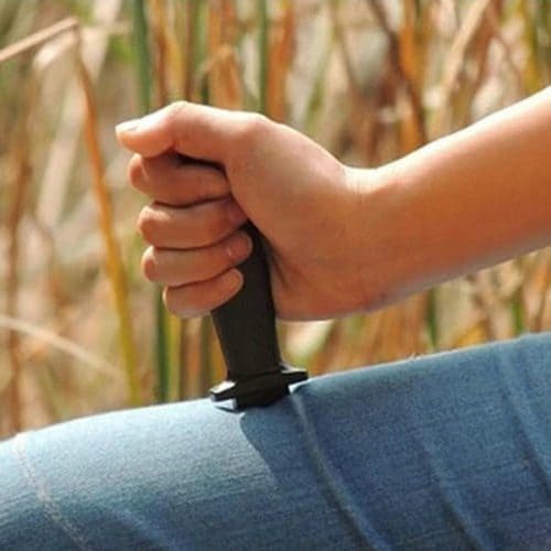 Фокус Нож в руку (выдвижной пластиковый нож)