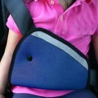 Мягкая накладка на ремень безопасности для детей в машину