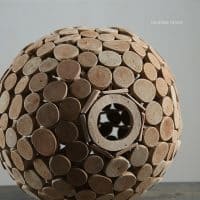 Декоративная деревянная круглая ваза-шар