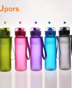 Пластиковая спортивная герметичная матовая бутылка для воды для фитнеса 550 мл