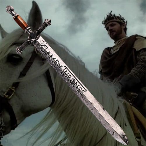 Маленький нож с гравировкой Game of Thrones из сериала Игра престолов