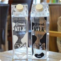 Пластиковая прозрачная бутылка 500 мл в виде пачки-коробки молока