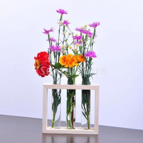 Стеклянная декоративная ваза-флорариум для цветов и растений в виде трех узких колб на деревянном стенде
