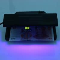 Ультрафиолетовый детектор банкнот (валют)