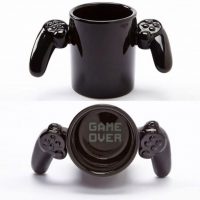 Керамическая чашка кружка в виде геймпада-джойстика с надписью на дне Game Over