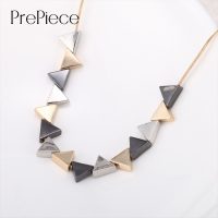 Цепочка-ожерелье на шею с подвесками-треугольниками