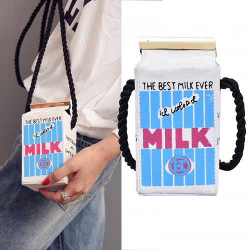 Текстильная маленькая сумка в виде пакета молока с плечевым ремнем-веревкой