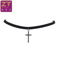 Бархатный черный тонкий чокер украшение на шею с подвеской крестом