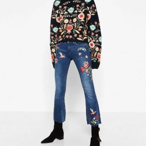 Женский теплый черный свитер с цветочной вышивкой (реплика Зара/Zara)