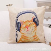 Декоративные льняные яркие наволочки на подушки 45х45 см с изображением кошек