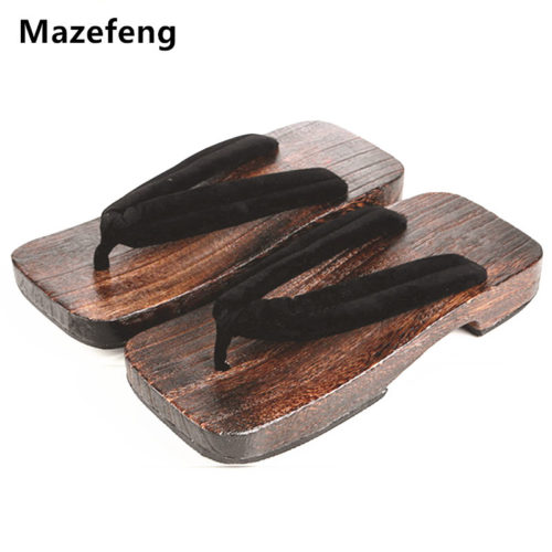 Японские деревянные сандалии гэта
