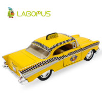 Игрушечная фигурка модель машины Желтое такси 1957 Chevrolet Bel Air Taxi