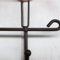 Металлическая черная декоративная вешалка с 3 крючками на кухню