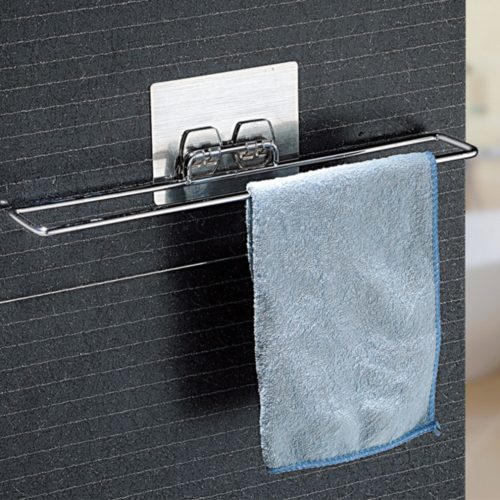 Настенная вешалка держатель на присоске из хромированного металла для полотенец в ванную комнату