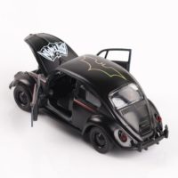 Металлическая фигурка машинка Бэтмобиль VW Beetle 1:36