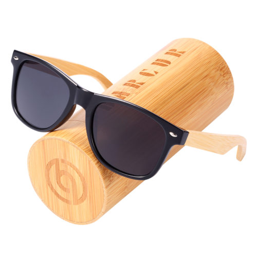 Мужские солнечные очки с деревянными дужками в деревянном футляре BARCUR