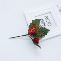 Искусственные веточки с красными ягодами, листочками и сосновыми иголками для DIY поделок, новогодних венков