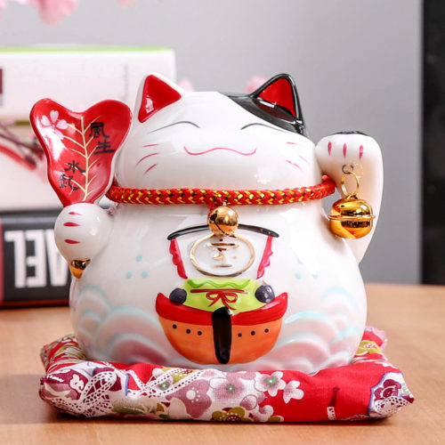 Манэки-нэко декоративные японские кошки-талисманы фигурки на удачу