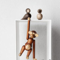 Деревянная игрушка обезьянка Кая Бойесена