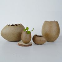 Керамическая ваза горшок для растений в виде разбитого яйца