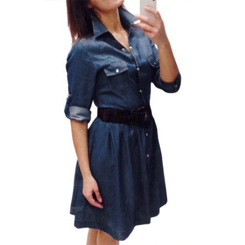 Женское джинсовое приталенное платье рубашка на кнопках, с откидным воротником