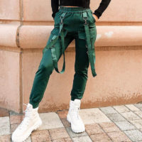 Женские уличные брюки карго на резинке с карманами и подтяжками (черные, зеленые, красные)