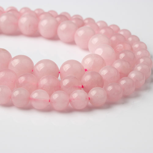 Ожерелье на шею с бусинами из розового кварца (разная длина и диаметр бусин)